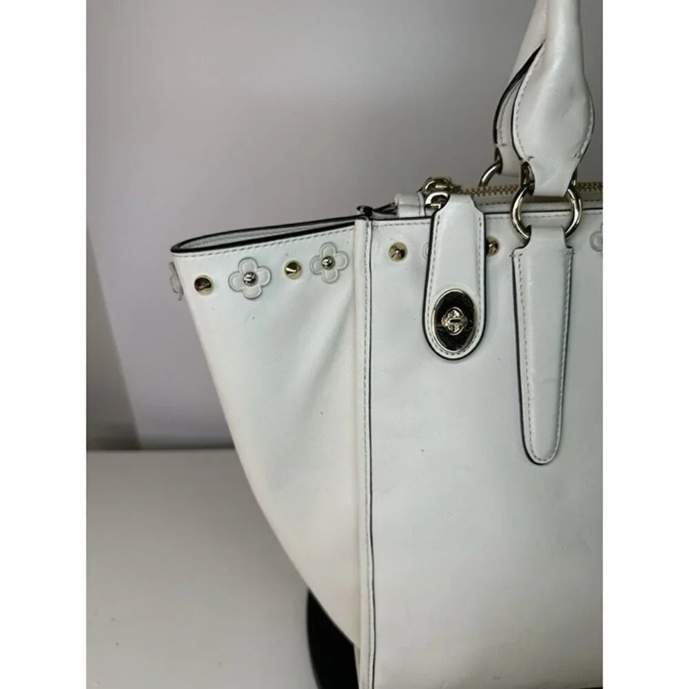 COACH 37400 Crosby Carryall Satchel Flower Rivet Leather White/ivory - Picture 9 of 12